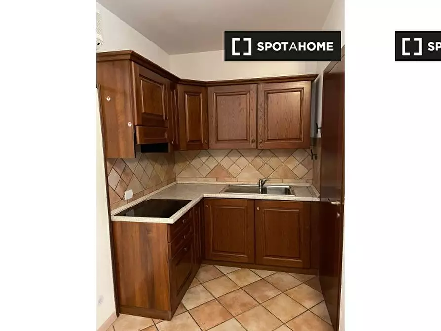 Immagine 7 di Ufficio in affitto  in Via Tuscolana a Roma