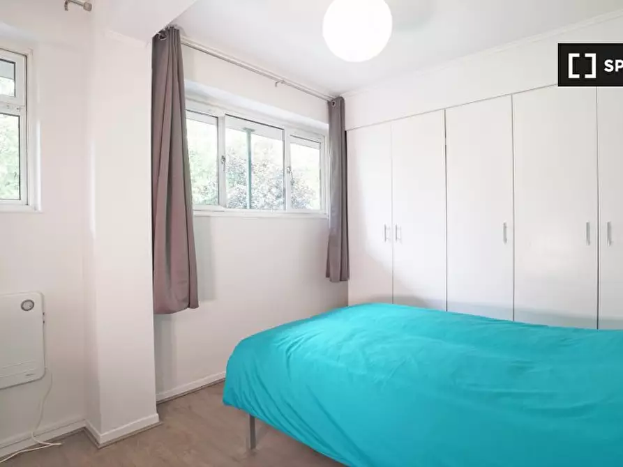 Immagine 2 di Camera condivisa in affitto  in Ansell House, Adelina Grove, London a Poplar