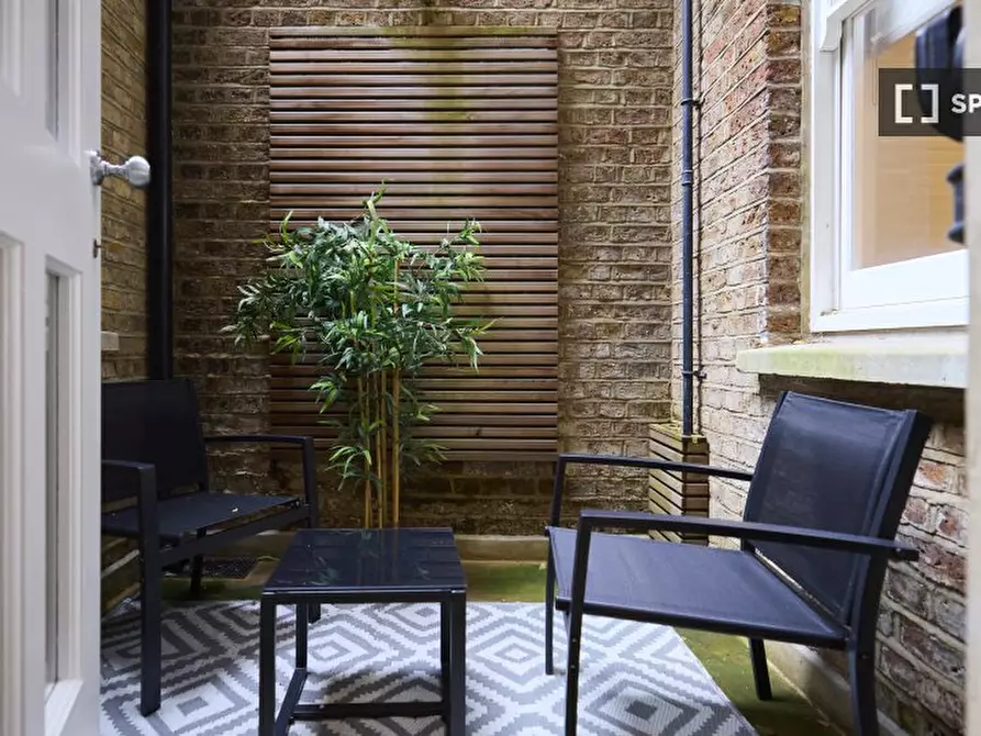 Immagine 6 di Appartamento in affitto  in Kensington Gardens Square a Paddington
