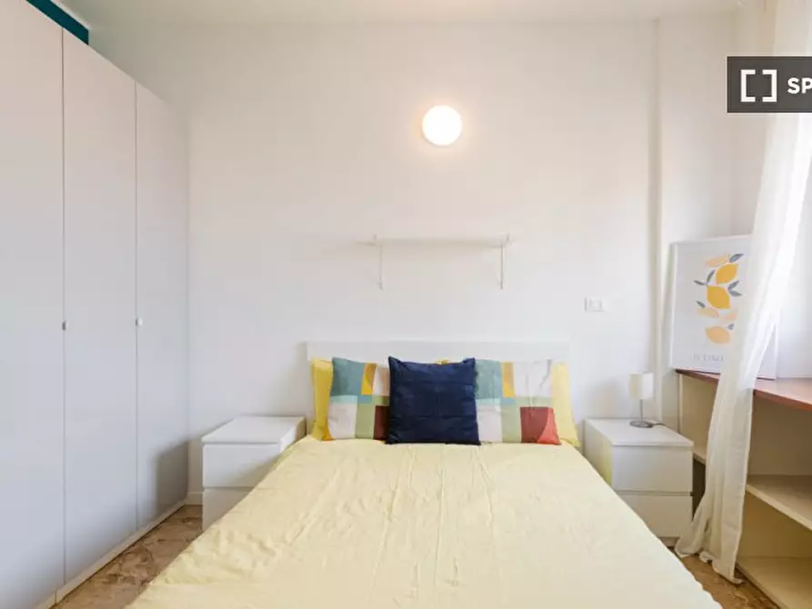 Immagine 1 di Camera condivisa in affitto  in Viale Evaristo Stefini a Milano