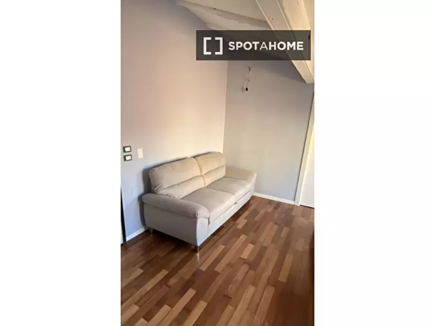 Immagine 4 di Appartamento in affitto  in Via de' Castagnoli a Bologna