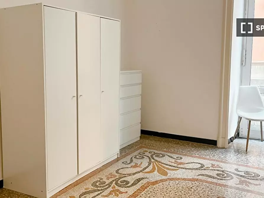 Immagine 2 di Camera condivisa in affitto  in Via Caffaro a Genova