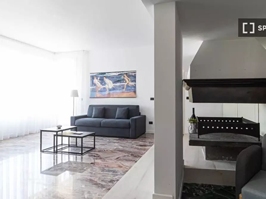 Immagine 12 di Appartamento in affitto  in Piazza Sant'Ambrogio a Milano