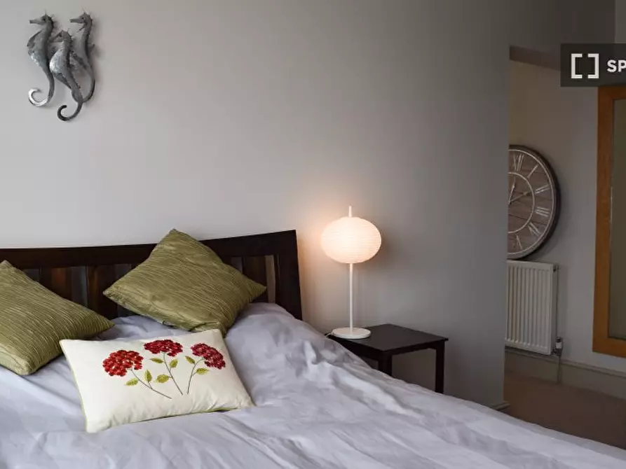 Immagine 10 di Appartamento in affitto  in Galena Road a Hammersmith