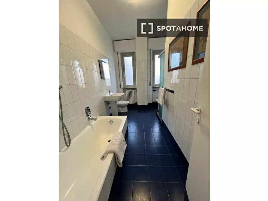 Immagine 6 di Camera condivisa in affitto  in Giovanni Maria a Milano