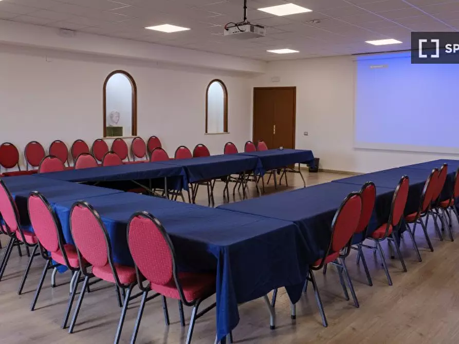 Immagine 8 di Camera condivisa in affitto  in Via Cassia a Roma