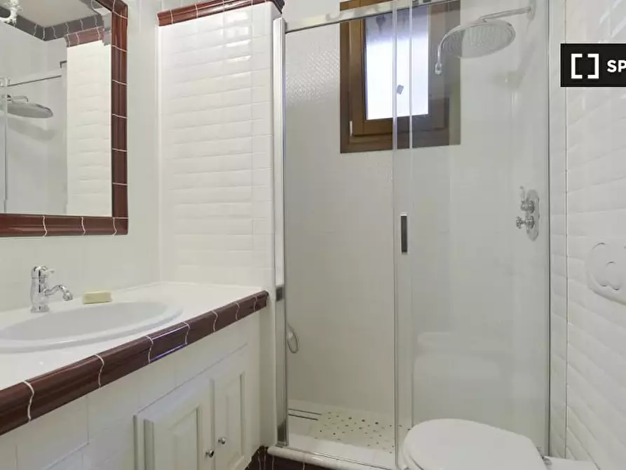 Immagine 13 di Appartamento in affitto  in Via Guerrazzi a Bologna