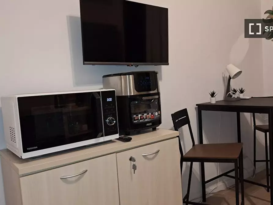 Immagine 6 di Camera condivisa in affitto  in Via Giovan Battista Gandino a Roma