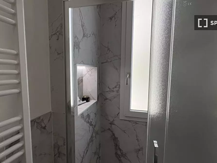 Immagine 15 di Camera condivisa in affitto  in Via Cassia a Firenze