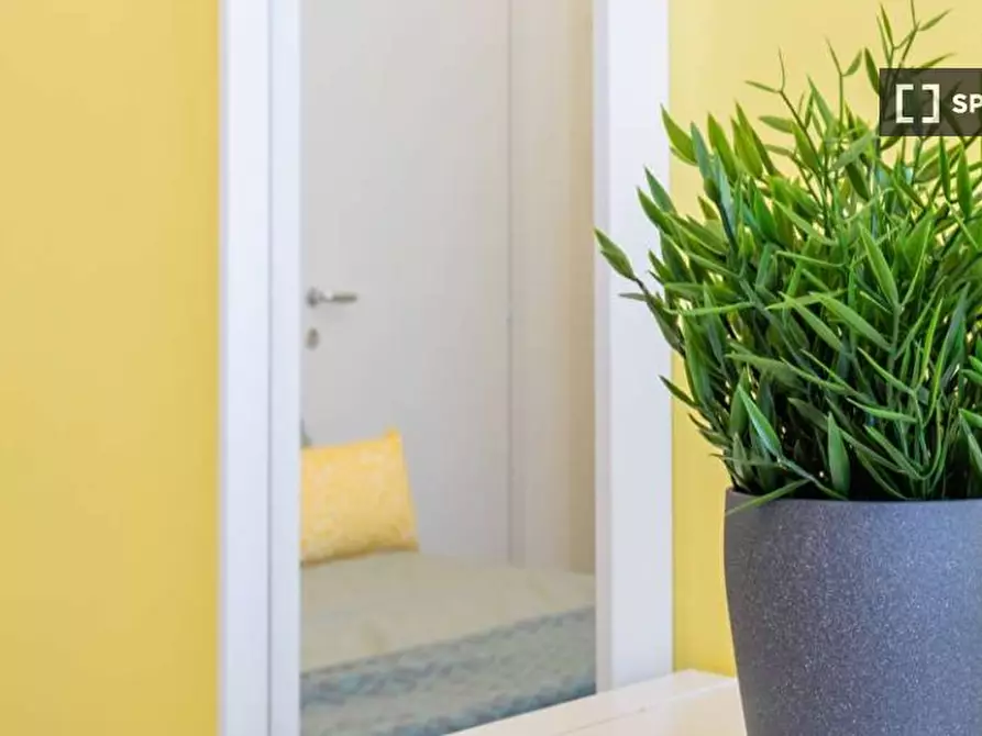 Immagine 1 di Camera condivisa in affitto  in Via Natale Battaglia a Milano