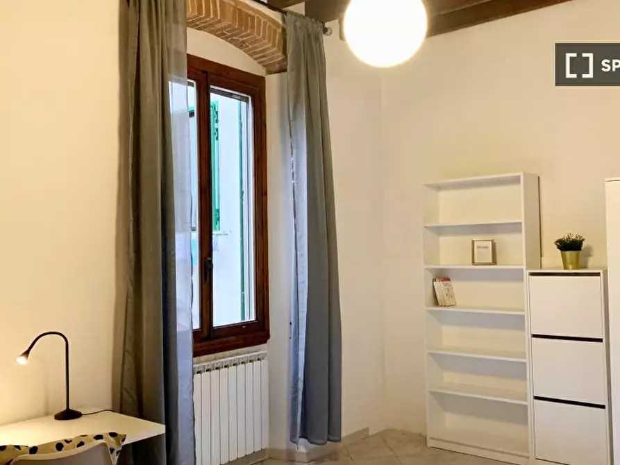 Immagine 3 di Camera condivisa in affitto  in VIA DI SAN SALVI a Firenze