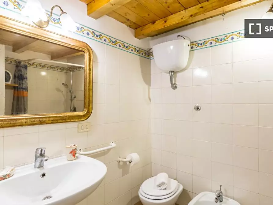 Immagine 17 di Appartamento in affitto  in Vico San Domenico Soriano a Napoli