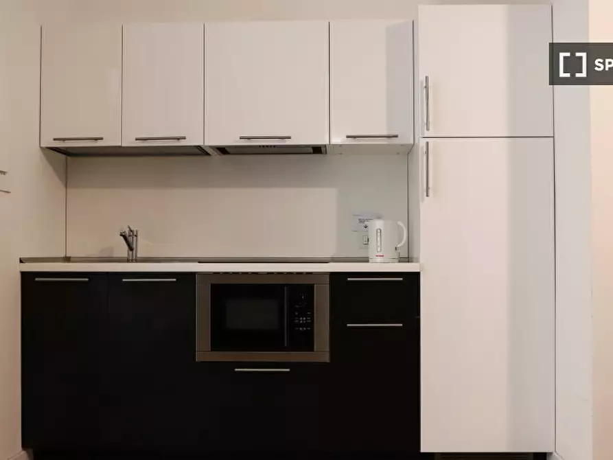 Immagine 9 di Appartamento in affitto  in Vico SS. Filippo e Giacomo a Napoli