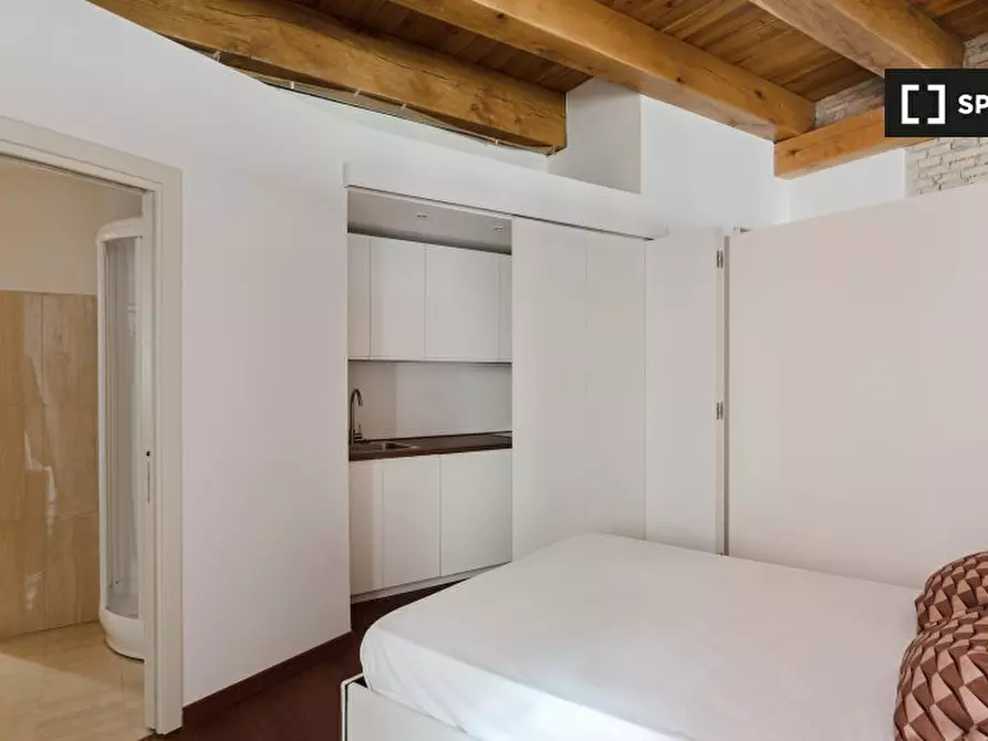 Immagine 12 di Appartamento in affitto  in Via del Collegio Capranica a Roma