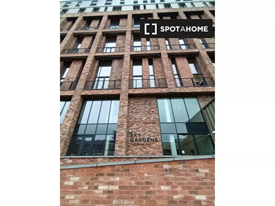 Immagine 4 di Ufficio in affitto  in Spinners Wy. a Manchester