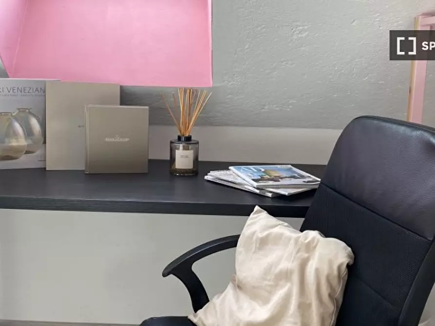 Immagine 4 di Camera condivisa in affitto  in Giovanni Maria a Milano