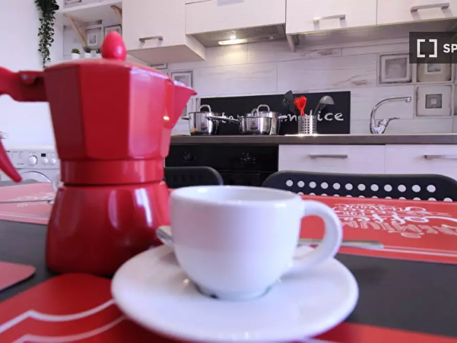 Immagine 11 di Camera condivisa in affitto  in della Stazione a Brescia