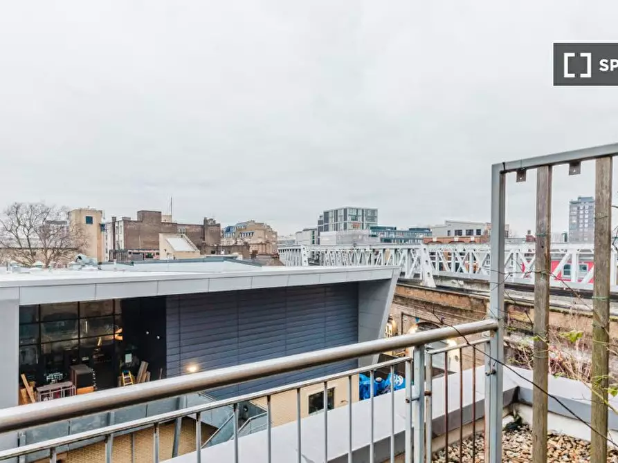 Immagine 5 di Appartamento in affitto  in Drysdale St a Islington