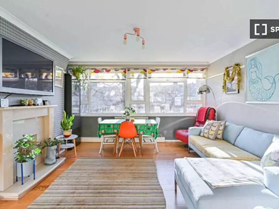Immagine 13 di Appartamento in affitto  in Greenwich High Rd a Greenwich