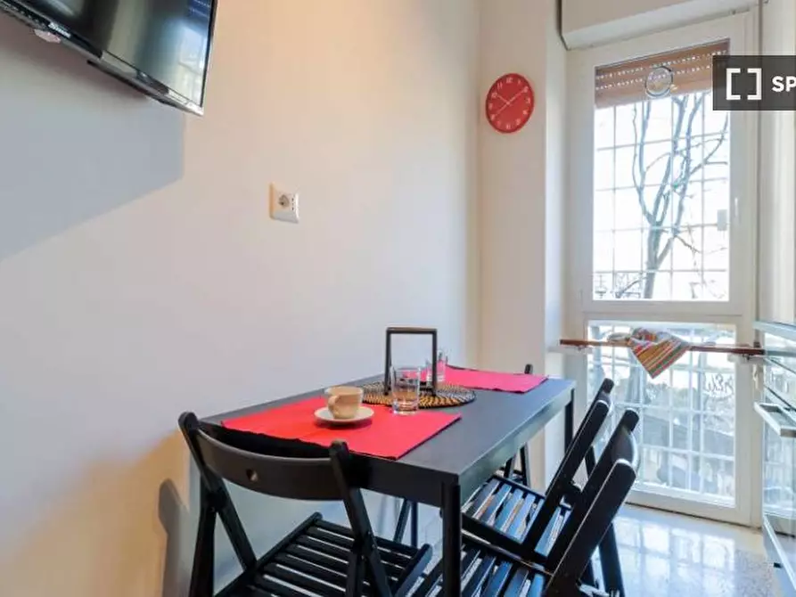 Immagine 11 di Camera condivisa in affitto  in Viale Etiopia a Roma