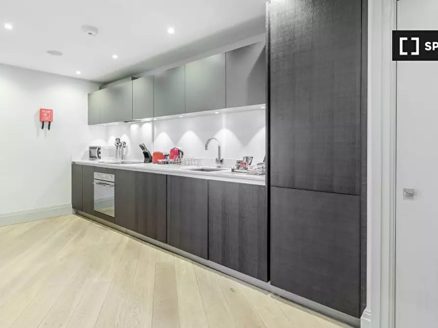 Immagine 6 di Appartamento in affitto  in -40 The Quadrant a Richmond