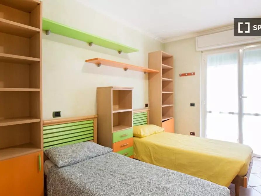 Immagine 17 di Camera condivisa in affitto  in Via Cogne a Milano