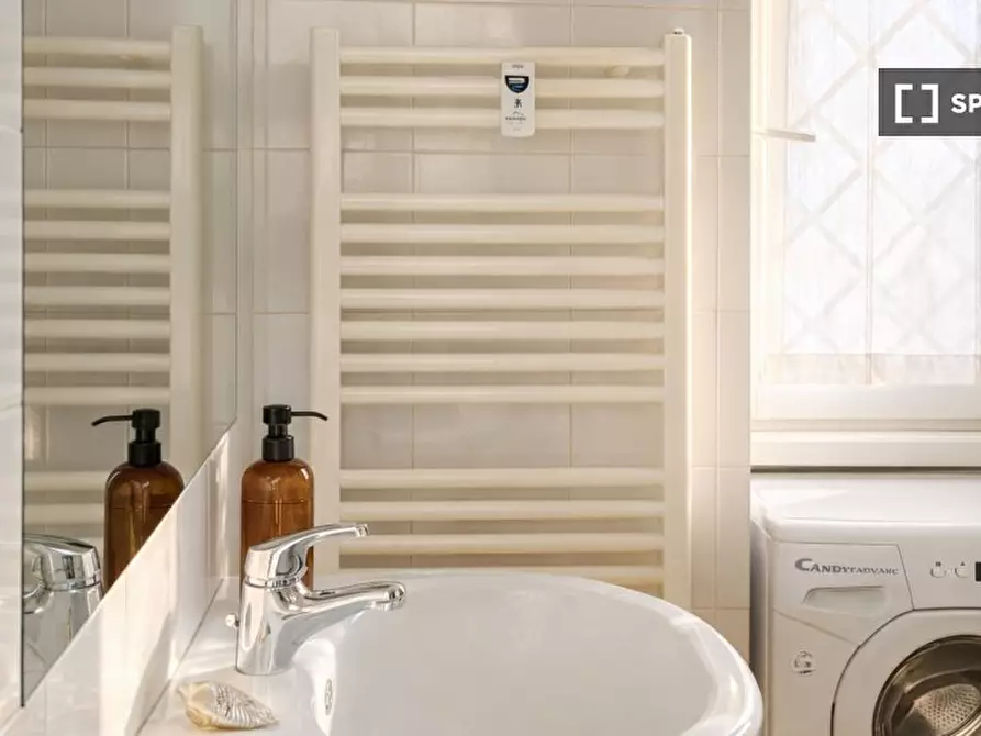 Immagine 12 di Appartamento in affitto  in Via G. Leopardi a Milano