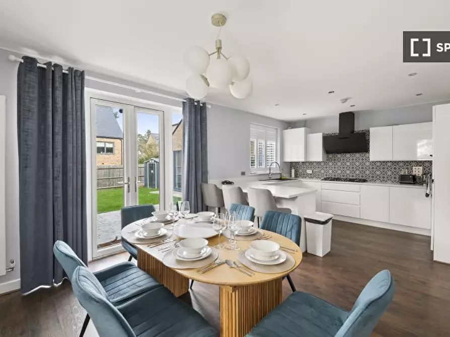 Immagine 11 di Appartamento in affitto  in Dickens Dr a Croydon