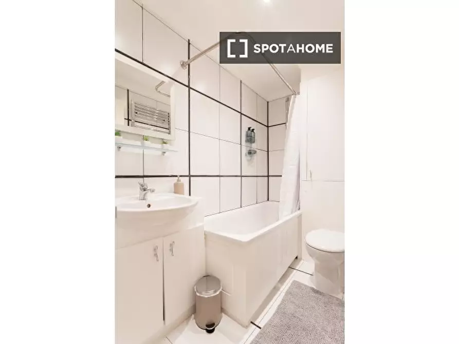Immagine 18 di Appartamento in affitto  in flat a Camden Town