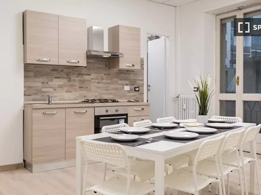 Immagine 7 di Camera condivisa in affitto  in Via Elba a Torino