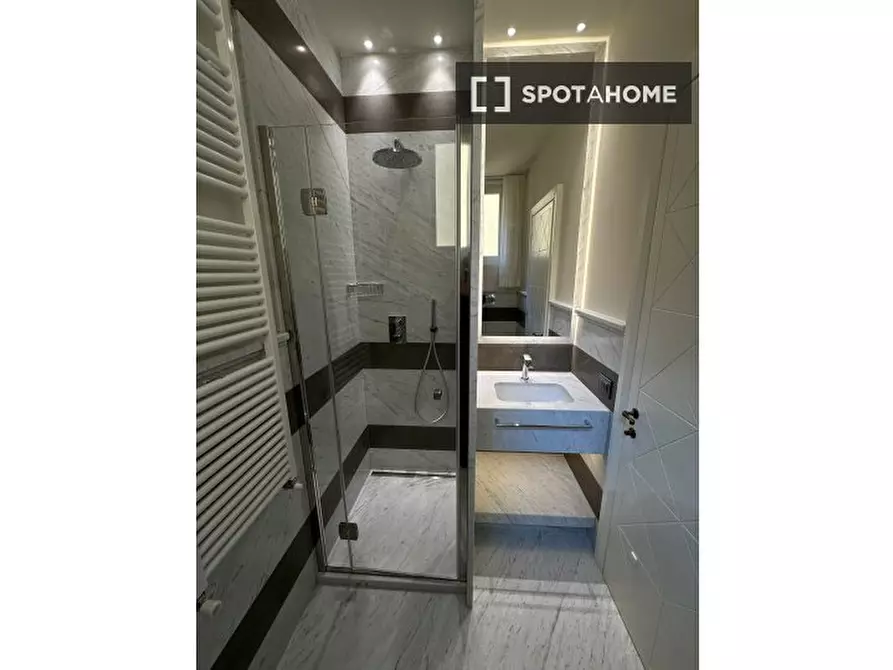 Immagine 12 di Ufficio in affitto  in Via dei Brunelleschi a Firenze