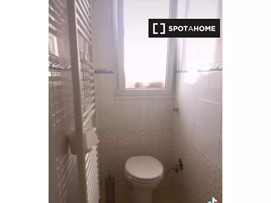 Immagine 12 di Camera condivisa in affitto  in Via Val Trompia a Milano