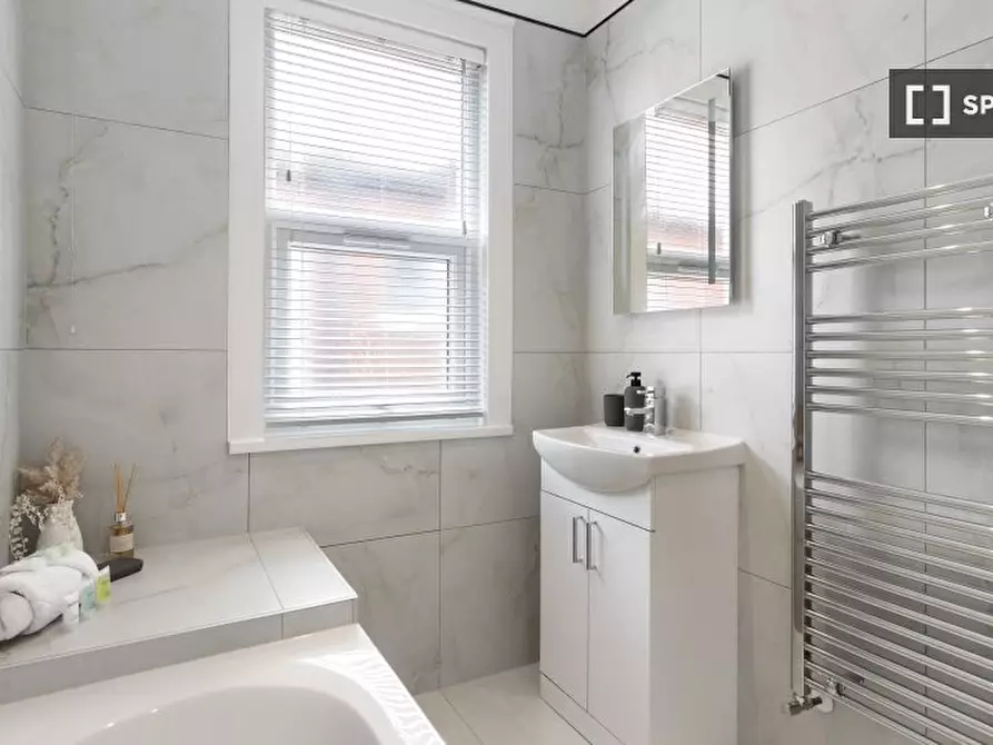 Immagine 4 di Appartamento in affitto  in flat b a Tottenham