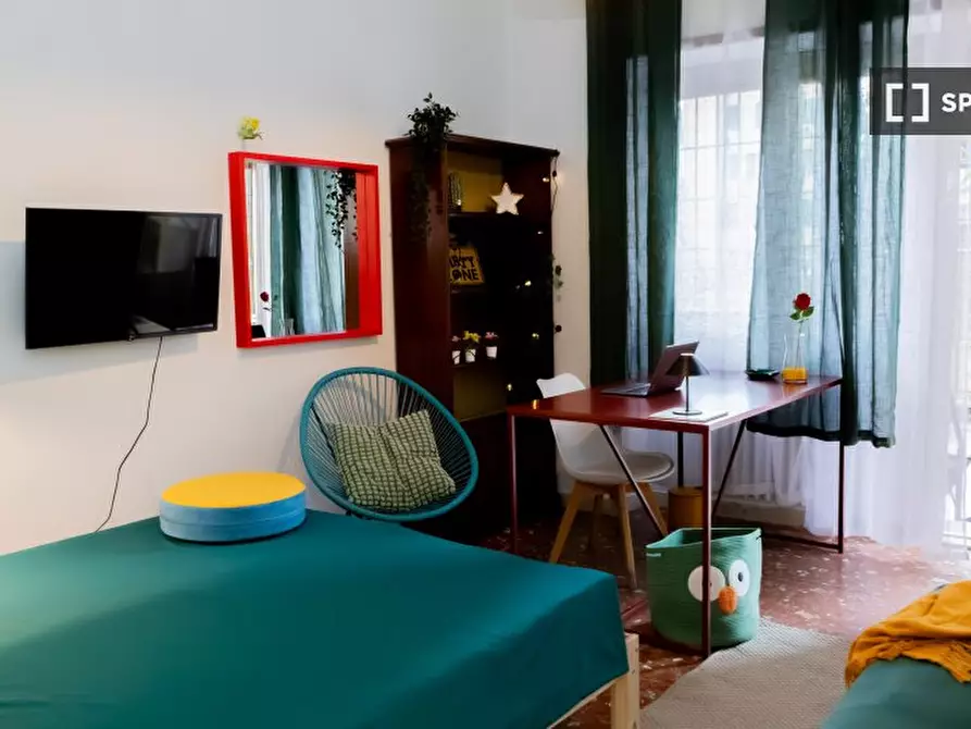 Immagine 7 di Camera condivisa in affitto  in Via Prenestina a Roma