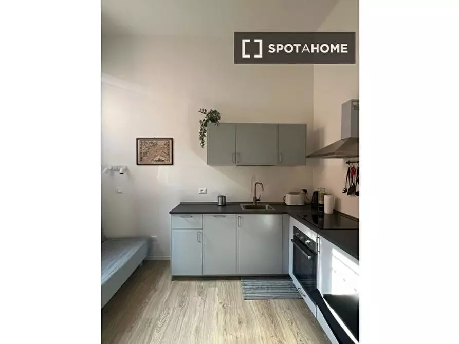 Immagine 6 di Appartamento in affitto  in Via Andrea da Faenza a Bologna
