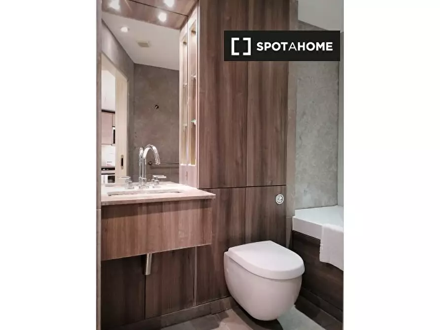 Immagine 6 di Appartamento in affitto  in St George’s Wharf  tower a Lambeth