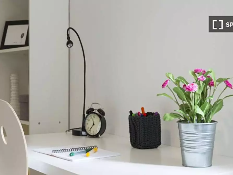 Immagine 4 di Camera condivisa in affitto  in Via Tarquinio Prisco a Milano