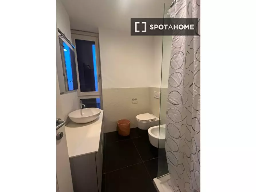Immagine 6 di Camera condivisa in affitto  in Viale Lazio a Milano
