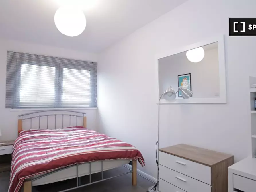 Immagine 1 di Camera condivisa in affitto  in Corringham Rd a Poplar
