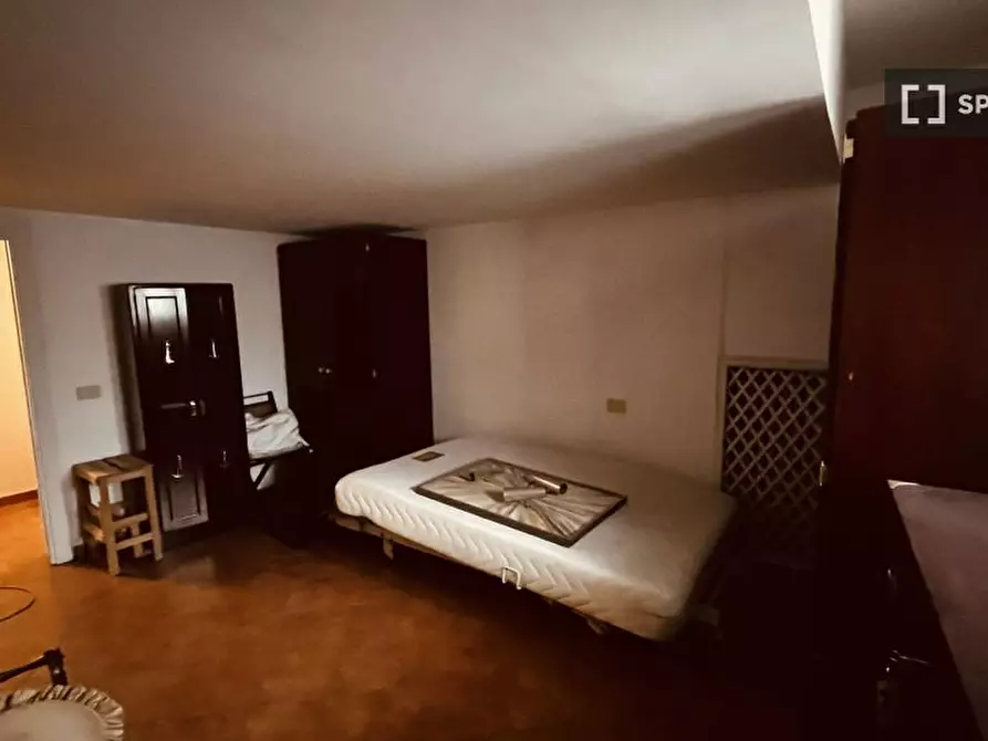 Immagine 3 di Camera condivisa in affitto  in Via della Camilluccia a Roma