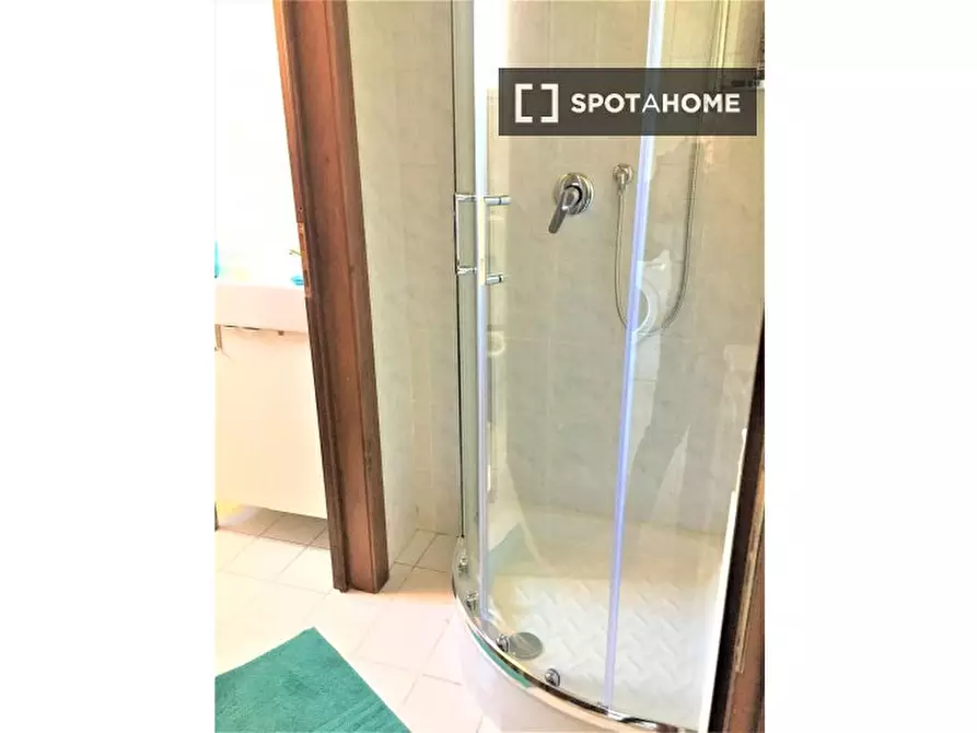 Immagine 13 di Camera condivisa in affitto  in VIA CASTELFIDARDO a Firenze