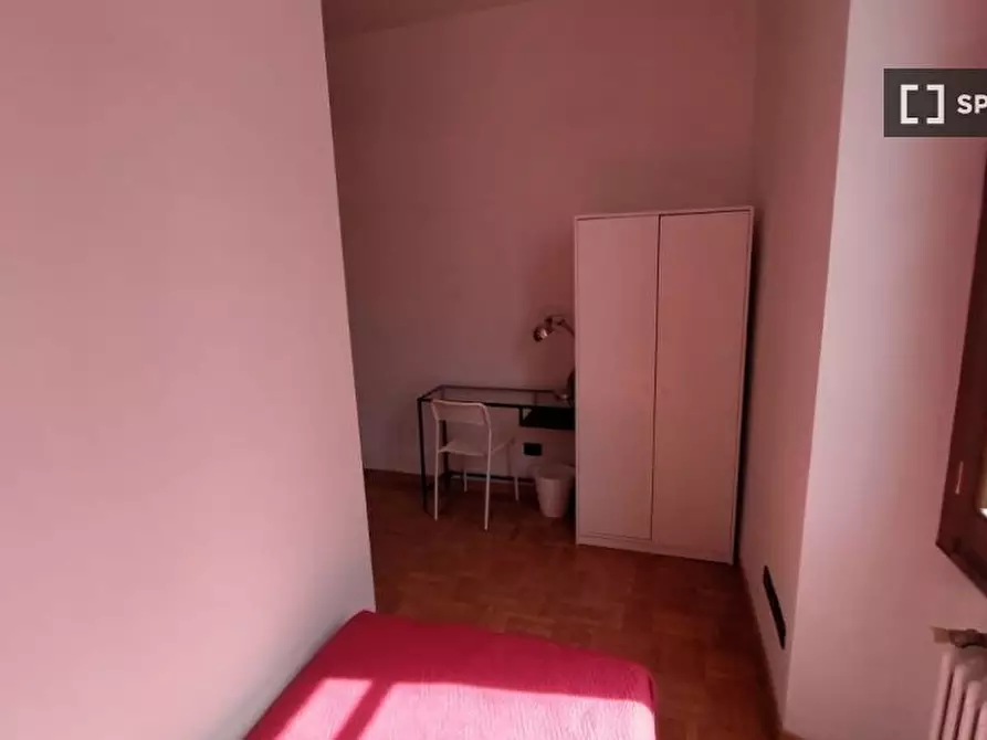 Immagine 1 di Camera condivisa in affitto  in Via Giuseppe la Farina a Firenze