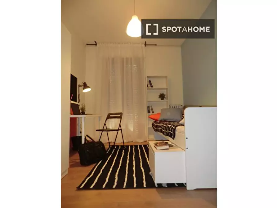 Immagine 14 di Camera condivisa in affitto  in via San Roberto Bellarmino a Padova