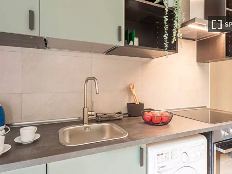 Immagine 16 di Camera condivisa in affitto  in Via Luigi Scrosati a Milano