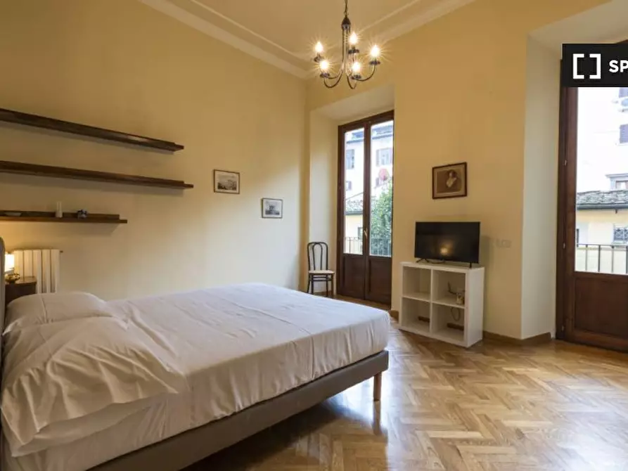 Immagine 17 di Appartamento in affitto  in Via dell' Oriuolo a Firenze