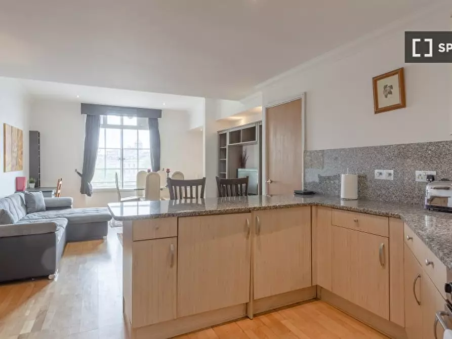 Immagine 18 di Appartamento in affitto  in Trinity Square a 