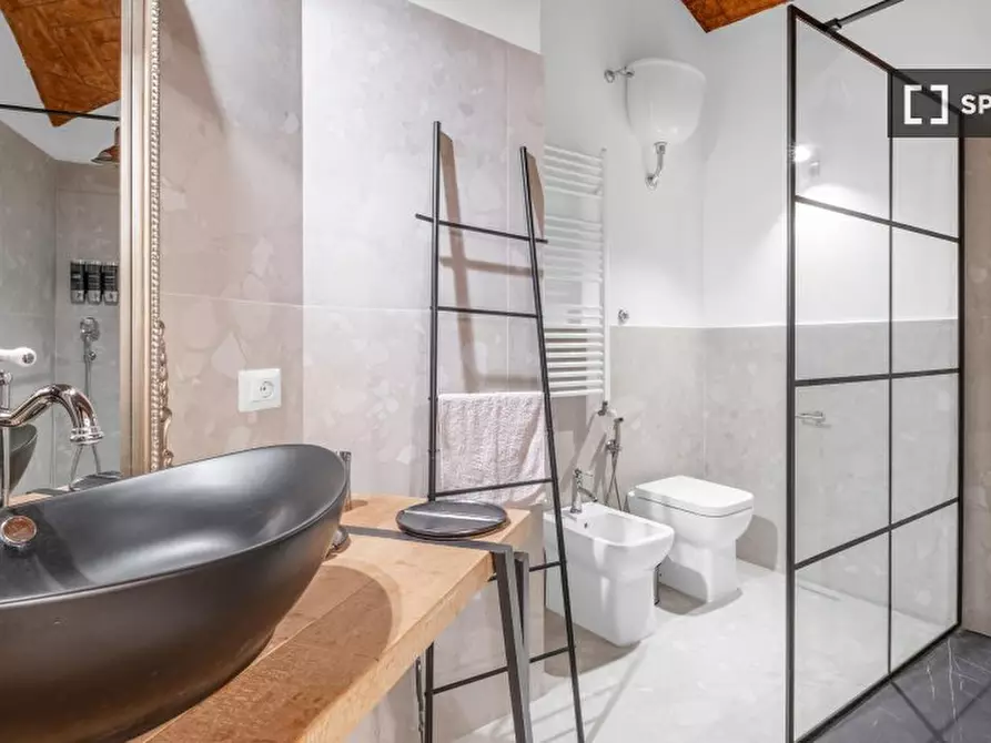 Immagine 8 di Ufficio in affitto  in Via dei Latini a Roma