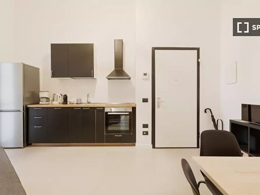 Immagine 1 di Appartamento in affitto  in Via Enrico Cosenz a Milano