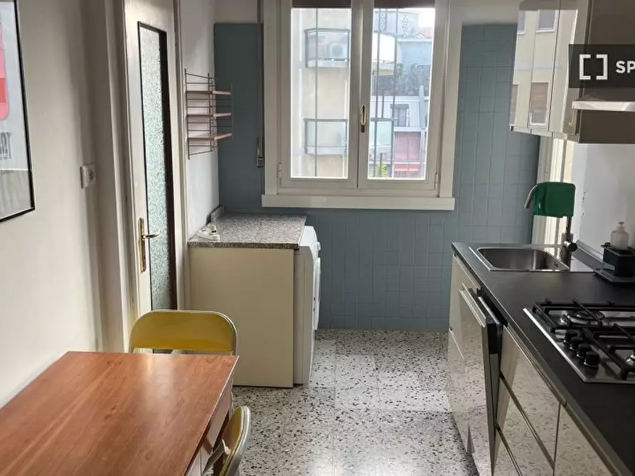Immagine 5 di Appartamento in affitto  in Via Bronzino a Milano