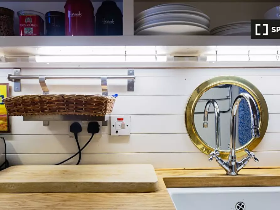 Immagine 4 di Appartamento in affitto  in Ennismore Gardens Mews a Kensington